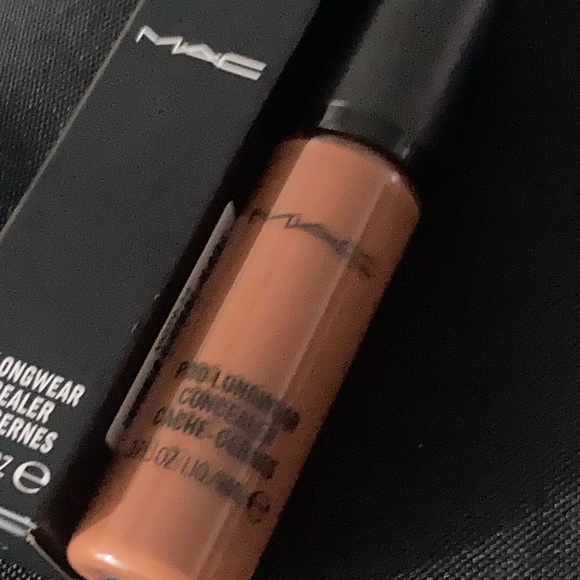 x1 MAC NW45 PRO LONGWEAR CONCEALER PUMP BRAND NEW BOXED - Picture 7 of 11